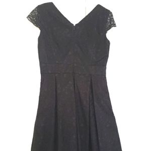 Leslie Fay black lace cocktail dress size 8